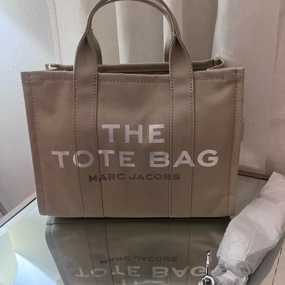 Marc Jacobs Handbags - Marc Jacobs Tote Bag - Tan Canvas